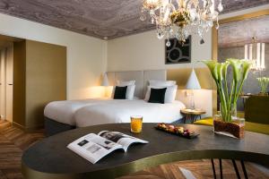 Hotel Le Louis Versailles Chateau - MGallery by Sofitel : Chambre Lits Jumeaux de Luxe (2 Adultes)