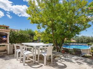 Hebergement Les Chenevieres maison avec piscine pour 6 personnes : photos des chambres