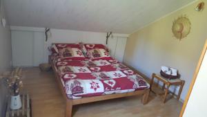 Hebergement Les Nids de Mesanges : Chambre Double - Vue sur Jardin