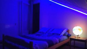 Hebergement Les Nids de Mesanges : Chambre Double avec Lit d'Appoint