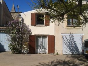 Hebergement Maison Sous les Platanes : photos des chambres