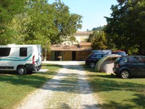Hebergement Camping Frederic Mistral : photos des chambres
