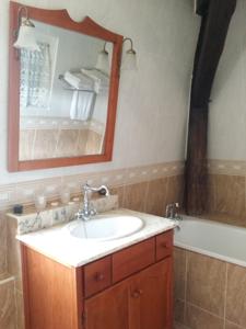 Chambres d'hotes/B&B Au Chateau Des Thermes : Suite