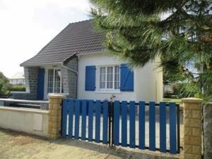 Hebergement House Kairon plage, maison independante avec jardin : Maison de Vacances (8 Adultes)