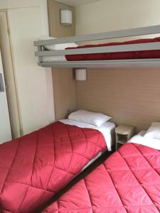 Hotel Premiere Classe Paris Ouest - Nanterre - La Defense : Chambre Triple