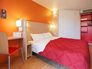 Hotel Premiere Classe Paris Ouest - Nanterre - La Defense : photos des chambres