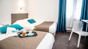 Hotel De La Pommeraie : Chambre Quadruple