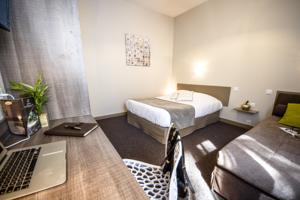 Hotel De La Pommeraie : Chambre Triple