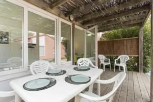 Hebergement Village Vacances Les Abricotiers by Popinns : photos des chambres