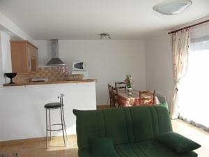 Hebergement House Chalet l'ecureuil : photos des chambres