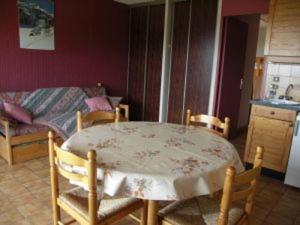 Appartement Apartment Lou riou : photos des chambres