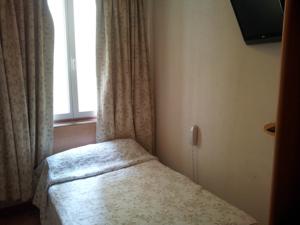 Hotel Royal Colombes : Chambre Simple