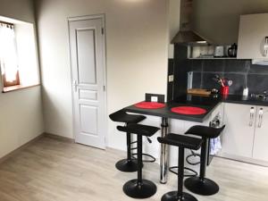 Hebergement Charmante maison Chateau Chinon : photos des chambres
