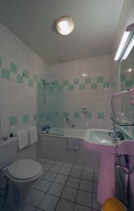 Logis Hotel Du Parc : photos des chambres