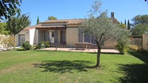 Appartement Studio A Grans : photos des chambres