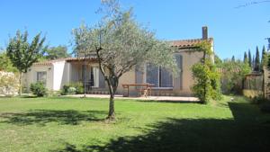 Appartement Studio A Grans : photos des chambres