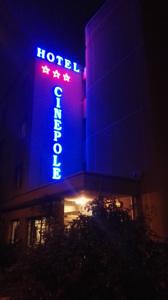Hotel Cinepole : photos des chambres