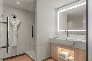 Hotel Courtyard by Marriott Paris Roissy Charles de Gaulle Airport : photos des chambres