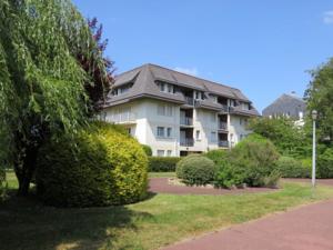 Appartement Residence Saint Michel : Appartement avec Terrasse