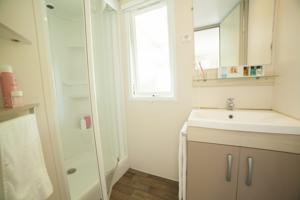 Hebergement RCN Camping Le Moulin de la Pique : photos des chambres