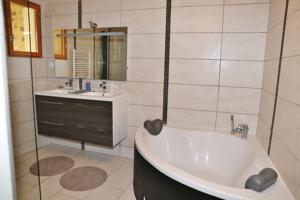 Hebergement Maison Loft Atypique : photos des chambres