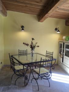 Hebergement Domaine Du Coulet : photos des chambres