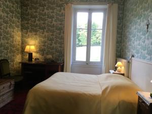 Chambres d'hotes/B&B Chateau de La Ville-Hue : Chambre des Demoiselles