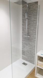 Appartement Le DenysPuech 55m² plein centre! : photos des chambres