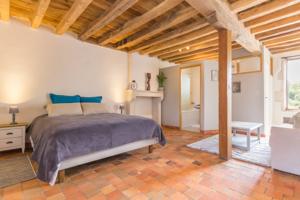 Hebergement Moulin de Janlard : Chambre Double - Vue sur Jardin
