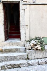Appartement Charming flat in la Turbie village : photos des chambres