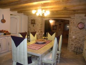 Chambres d'hotes/B&B Chambres Combe de Gabriel : photos des chambres