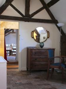 Chambres d'hotes/B&B Domaine des Forges de la Vache : Chambre Double - Vue sur Jardin
