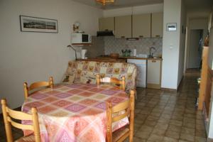 Appartement La Marmotte : photos des chambres