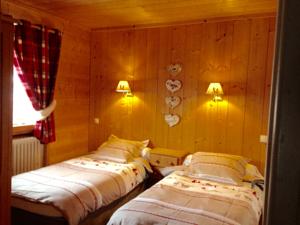 Appartement Chalet la Tovasse : photos des chambres