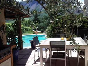 Hebergement Au Paradis des Grillons : photos des chambres