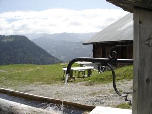 Hebergement Reine des Aravis - chalet isole : photos des chambres