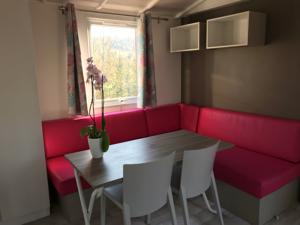 Hebergement Camping La Ferme de Perdigat : photos des chambres