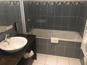 Hotel L'Auberge du Chateau : photos des chambres