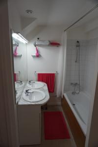 Appartement Larzilliere : photos des chambres