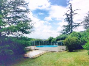 Hebergement Bordeaux Countryside Mountain Villa with big Pool : photos des chambres