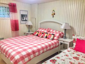 Hebergement Bordeaux Countryside Mountain Villa with big Pool : photos des chambres