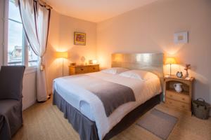 Chambres d'hotes/B&B Chambres d'hotes La Maison Hippolyte : Chambre Double 