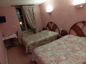 Hotel Logis de L'Europe Restaurant Le Cepage : photos des chambres