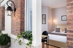 A l'Hotel Des Roys : Chambre Double Supérieure