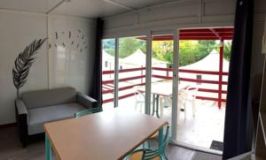 Hebergement Camping Le Village Des Sources : photos des chambres