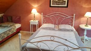 Chambres d'hotes/B&B Chambres d'hotes La Maison du Graal : photos des chambres