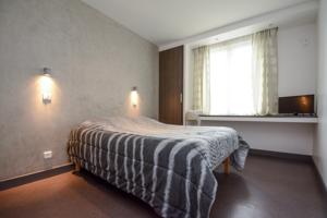 HOTEL DE LA POMME D'OR : photos des chambres
