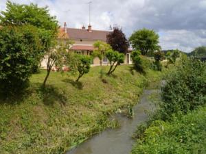 Hebergement House Moulin du gue aux moines : Maison de Vacances (6 Adultes)