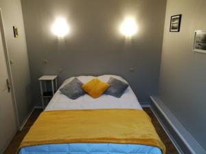 Hotel O PTi' NID : Chambre Double 