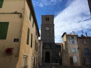 Hebergement Entre l'eglise et la place : photos des chambres
